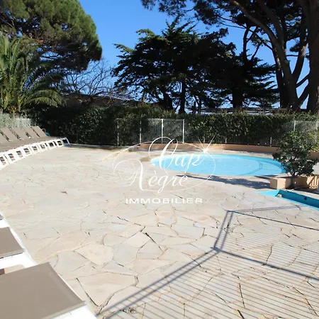 Apartment Entierement Renove Classe 2 Etoiles A 50m De La De Pramousquier *